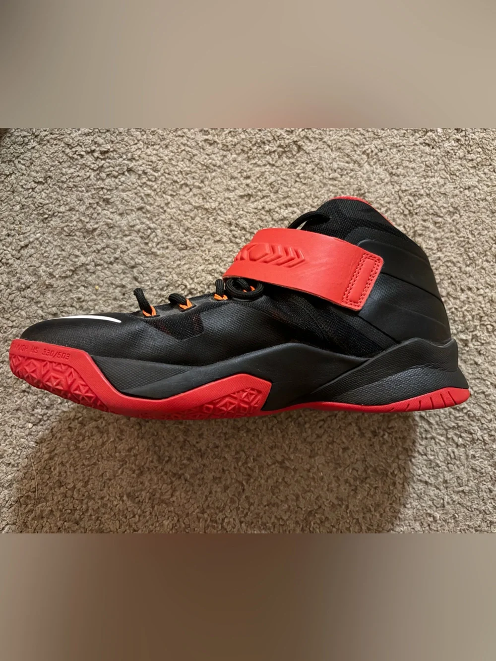 Nike LeBron Soldier 8 Basketball Shoes University Red/Black 653645-006 Size 6.5Y